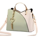 Geanta Eleganta de Mana Crossbody Femei, Piele, Casual sau Office, Design Versatil, Compartimente Multiple, Manere Metalice, Inchidere cu Fermoar si M